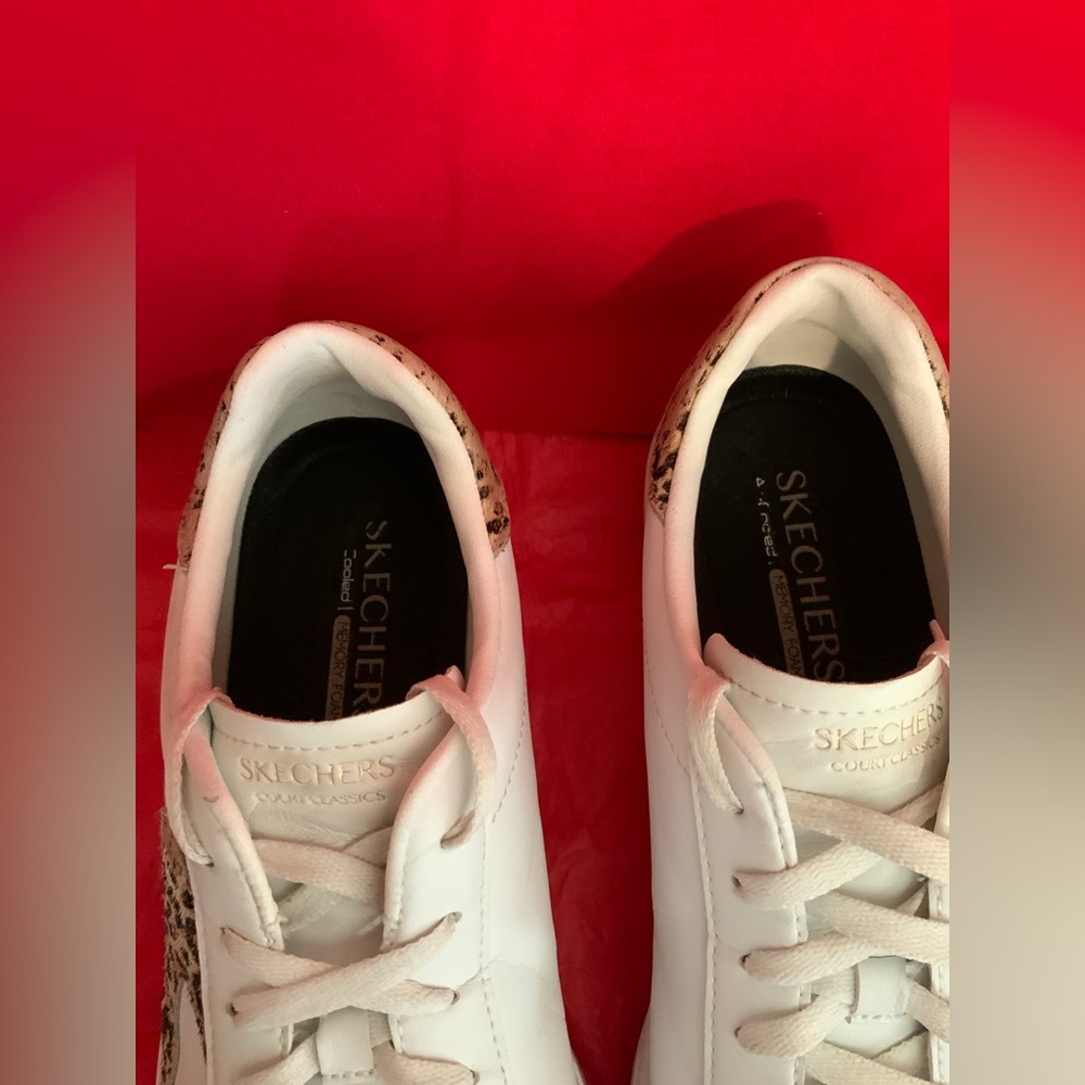 SKECHERS - Picture 6 of 12